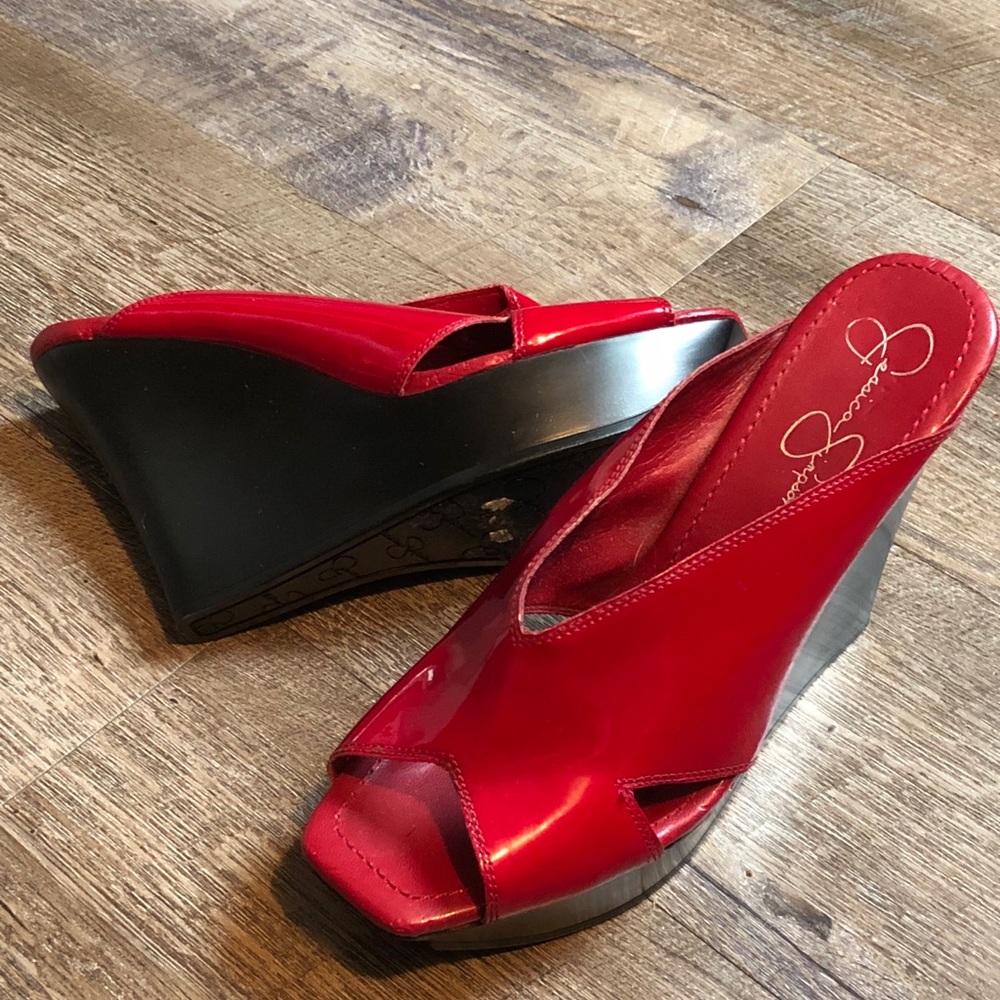 Woman’s size 6.5 Jessica Simpson shoes